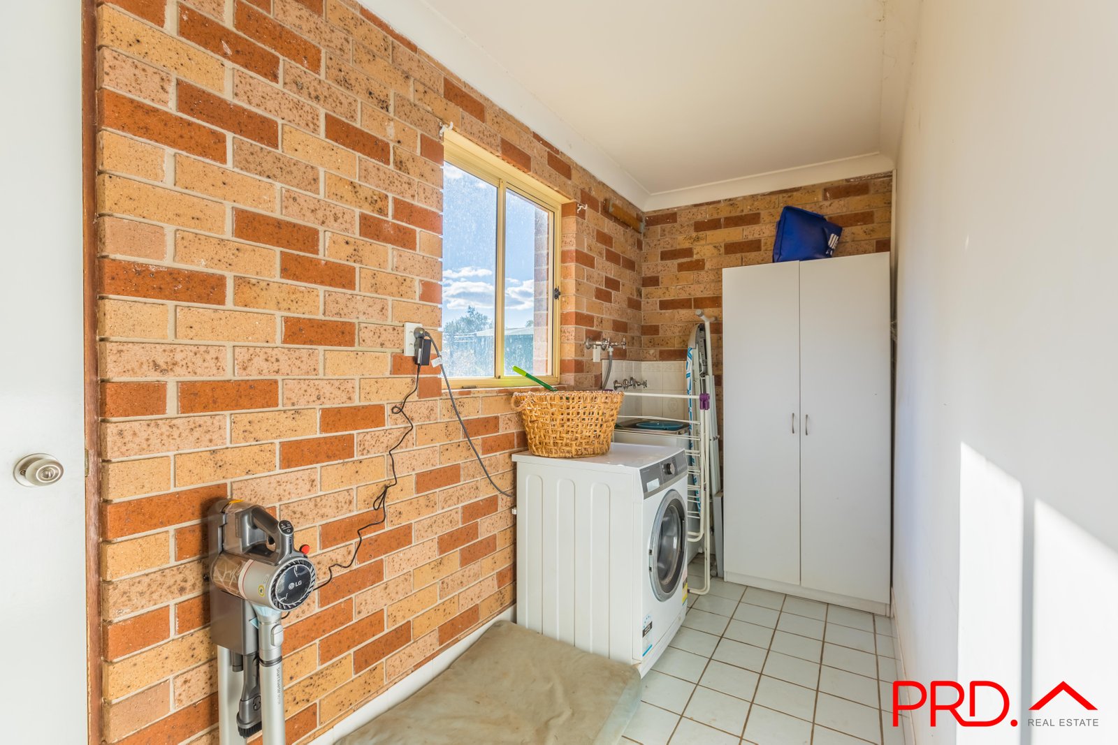 37 Pages Lane TAMWORTH 19