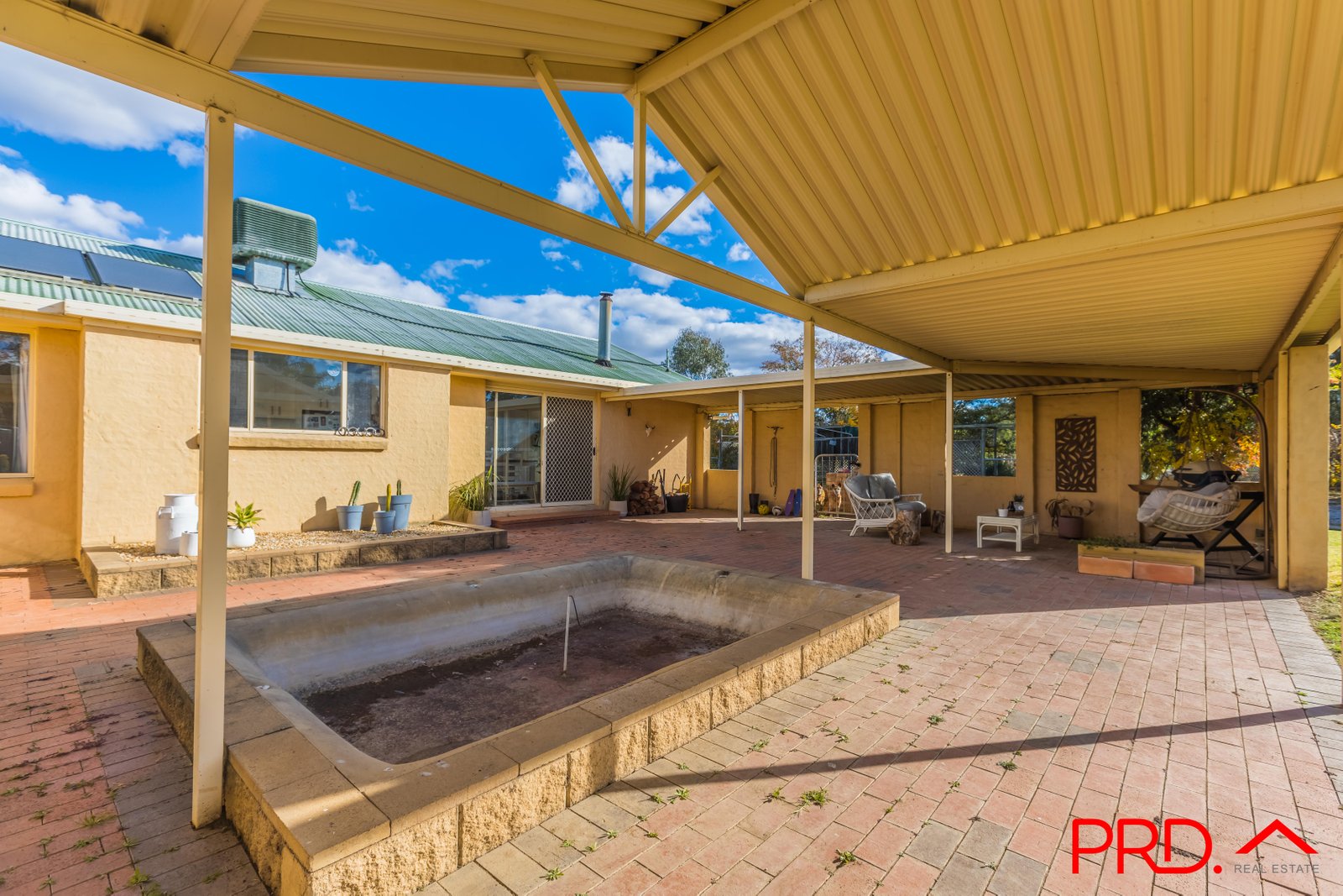 37 Pages Lane TAMWORTH 20