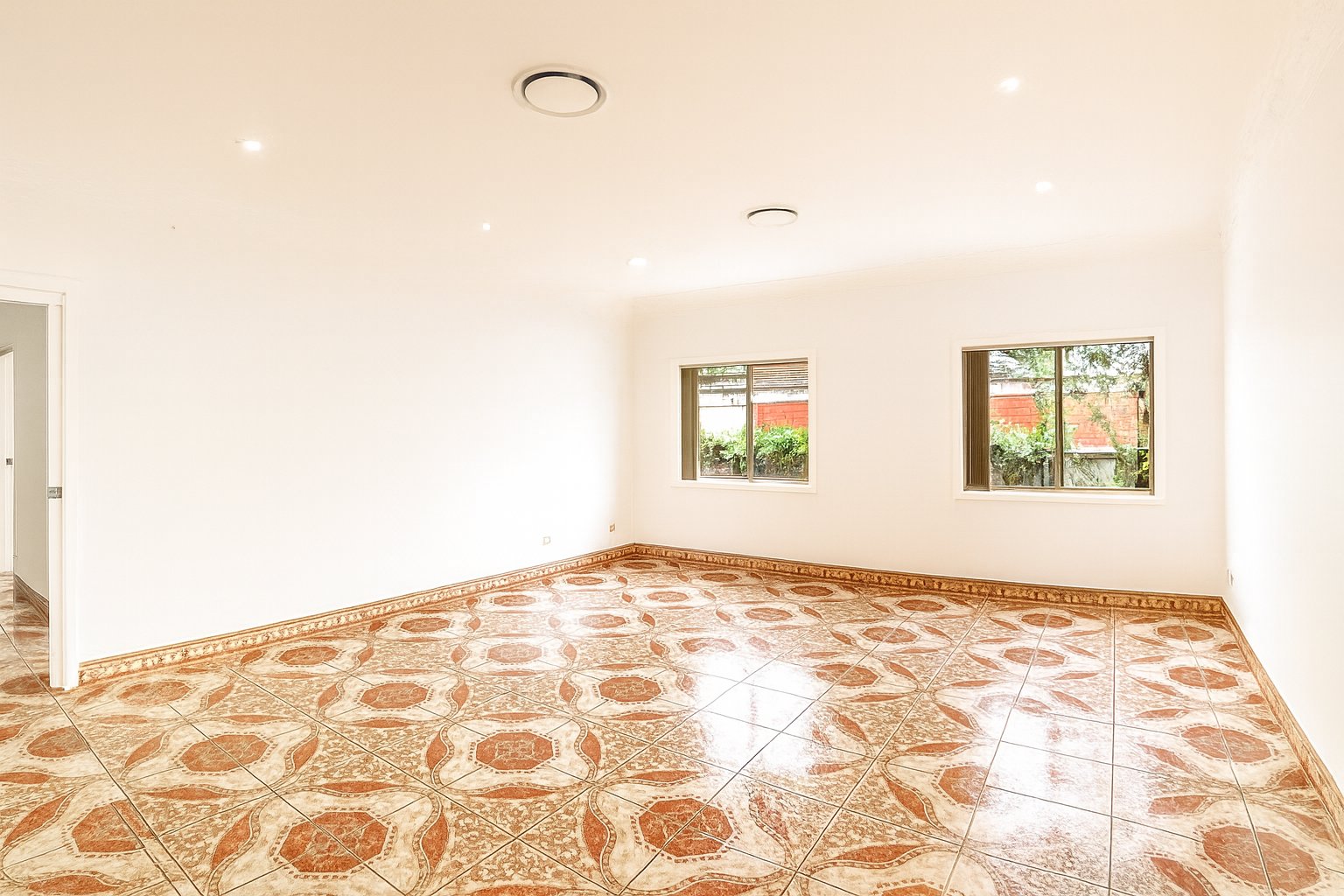 37 Pearce Street LIVERPOOL 2