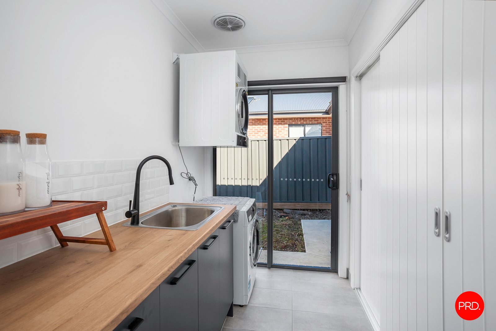 37 Pembroke Drive MARONG 18