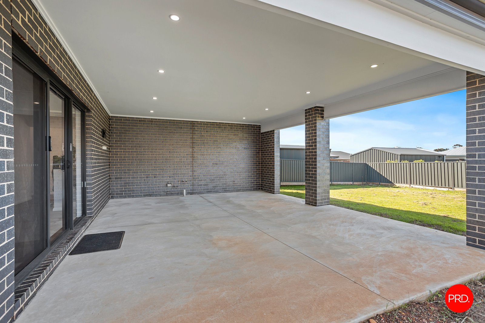 37 Pembroke Drive MARONG 19
