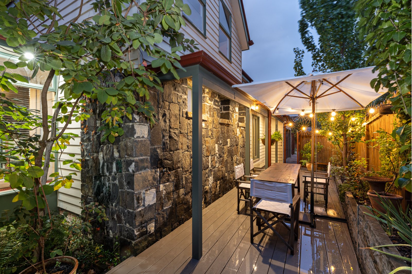 Gallery: 37 Queen Street South