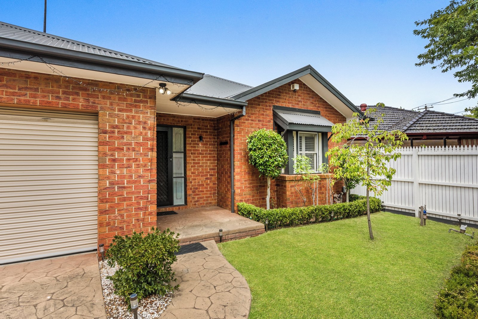 37 Queens Parade, Glen Iris, 3146