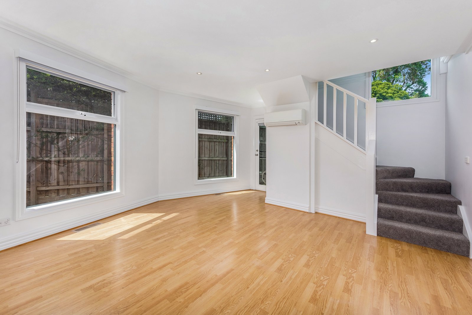 37 Queens Parade, Glen Iris, 3146