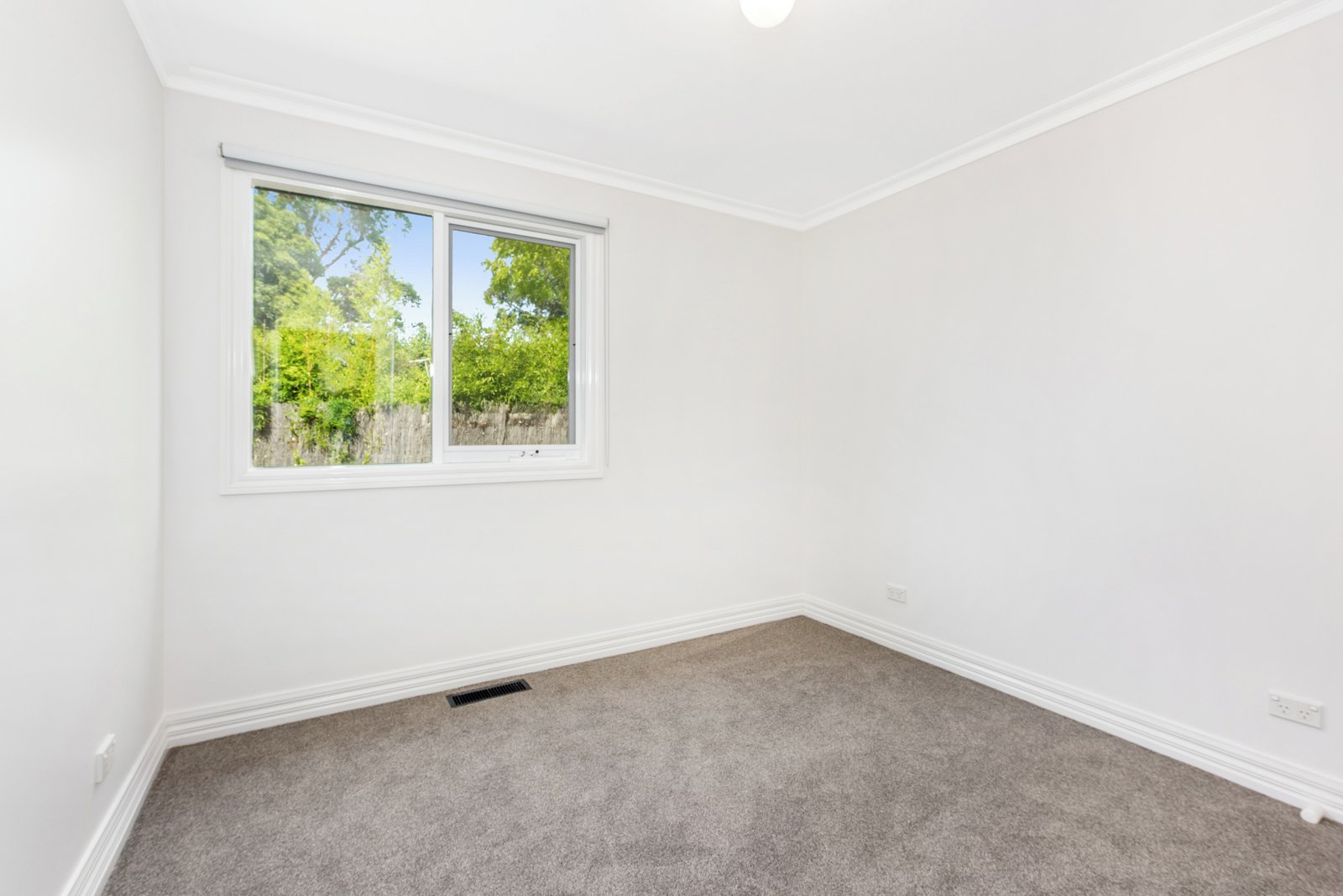 37 Queens Parade, Glen Iris, 3146