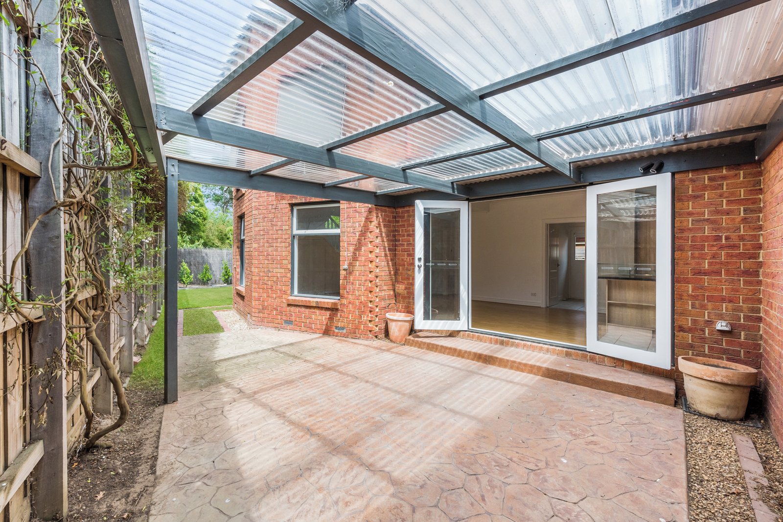 37 Queens Parade, Glen Iris, 3146