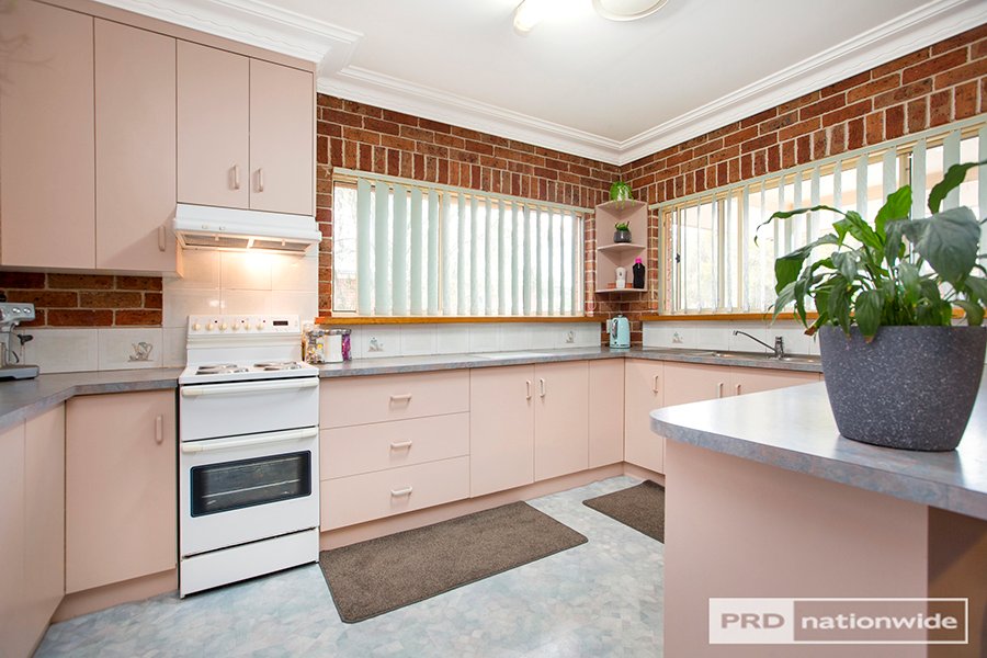 37 Railway Ave  DURI 8