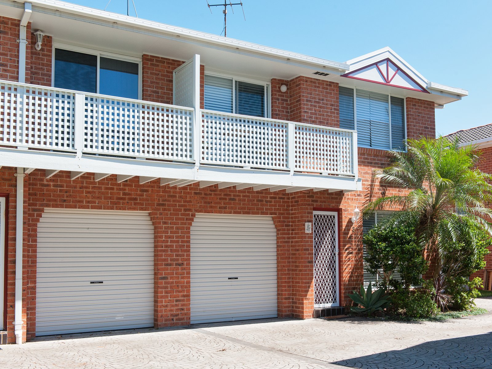 3/7 Reef Close FINGAL BAY 2