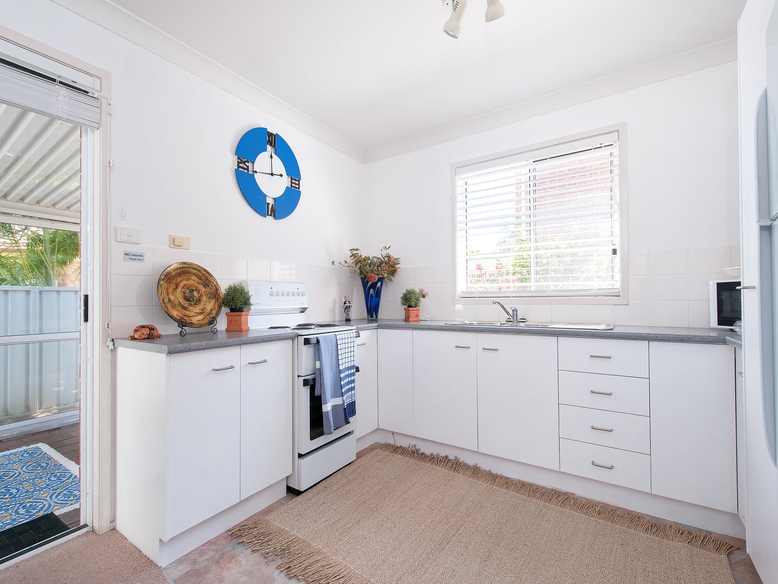 3/7 Reef Close FINGAL BAY 10