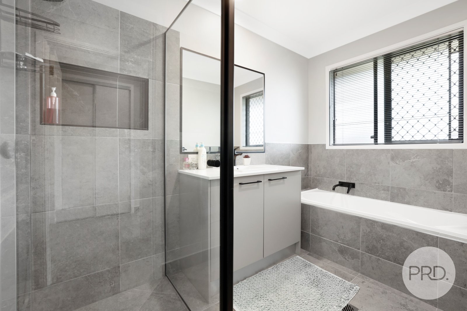 37 Reginald Drive KOOTINGAL 12