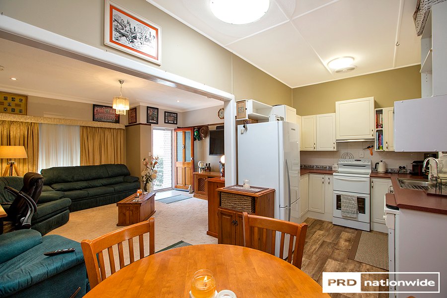 37 Riverview St  TAMWORTH 8