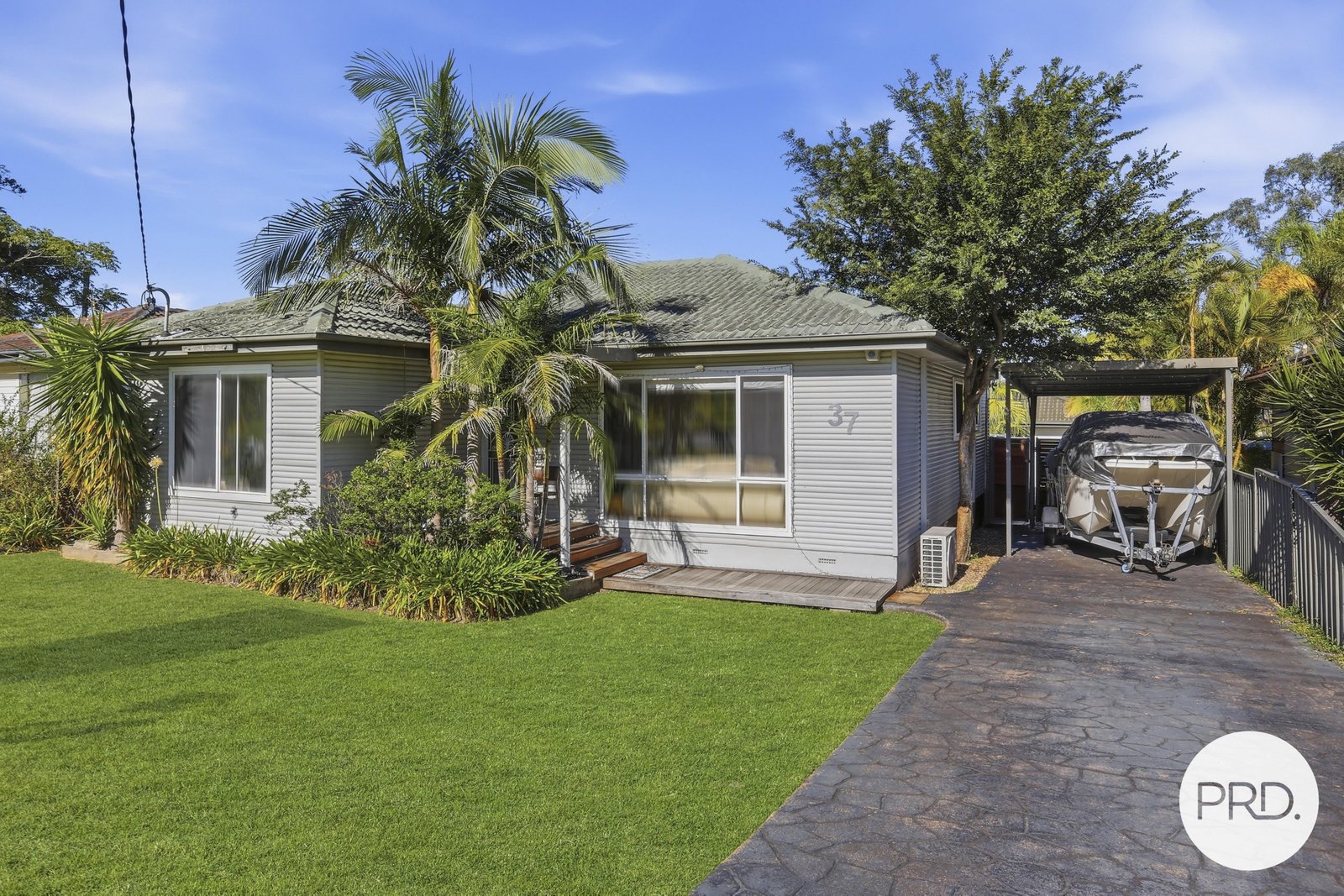 37 Robert Street DAPTO 5