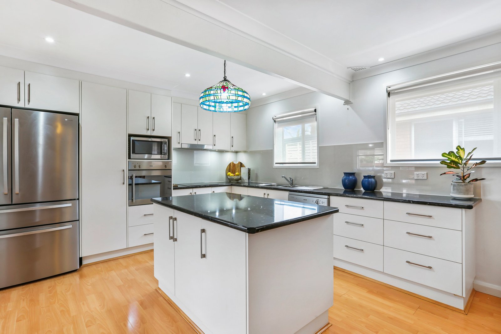 37 Rogers Ave  KANAHOOKA 2