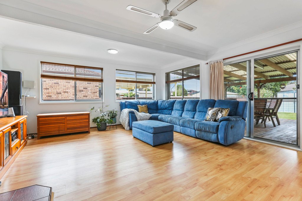 37 Rogers Ave  KANAHOOKA 4