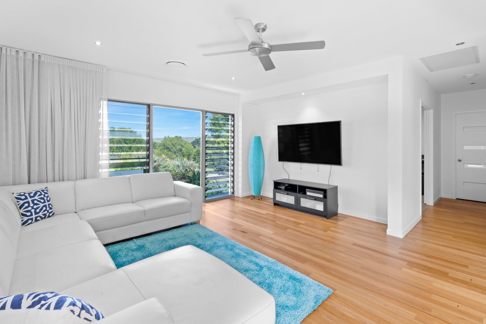 37 Samuel Drive TALLEBUDGERA 9
