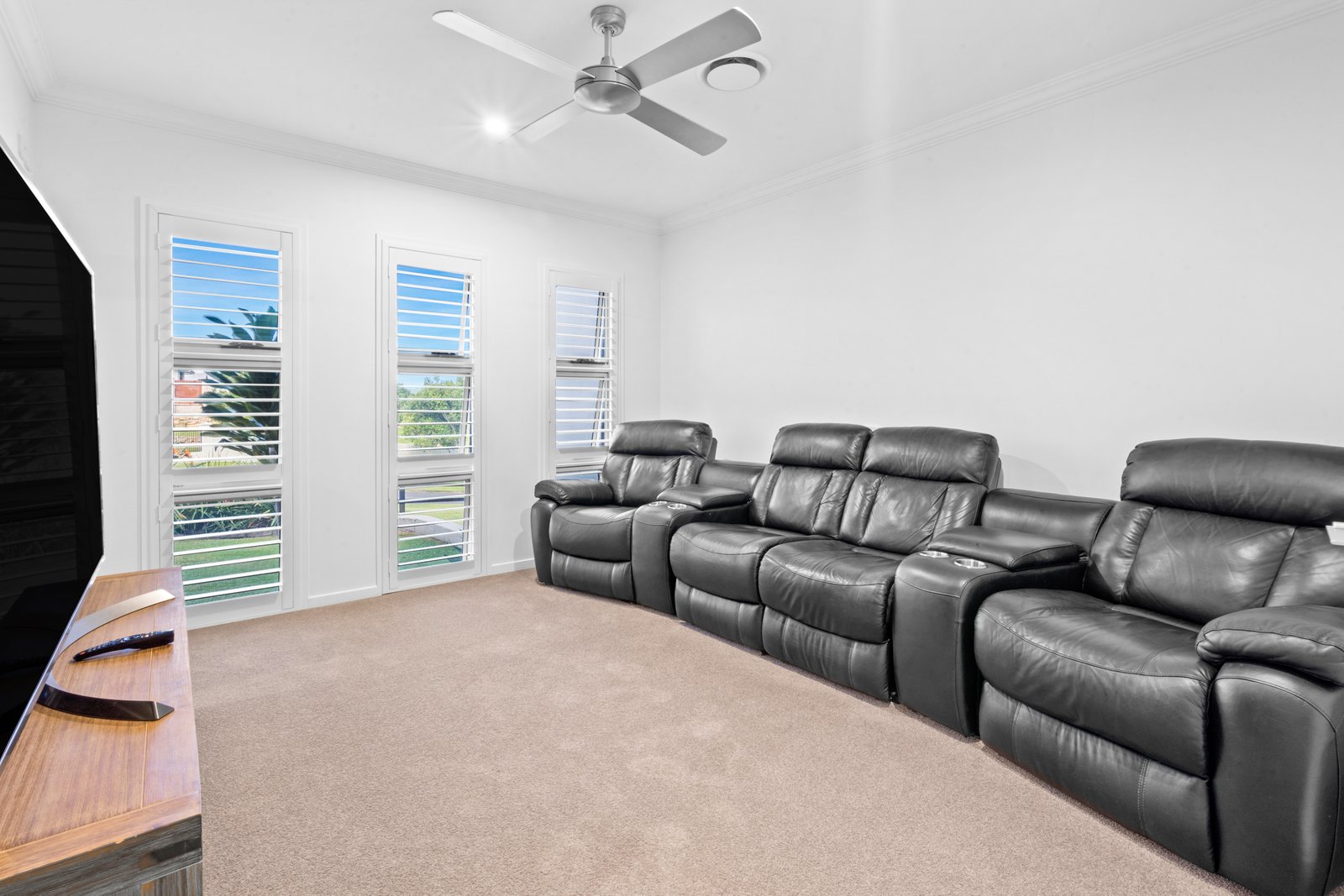 37 Samuel Drive TALLEBUDGERA 10