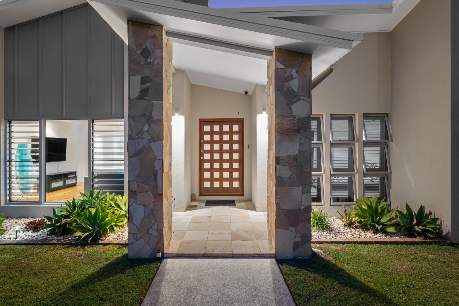 37 Samuel Drive TALLEBUDGERA 30