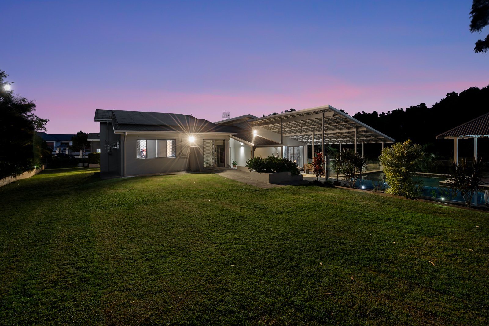 37 Samuel Drive TALLEBUDGERA 32