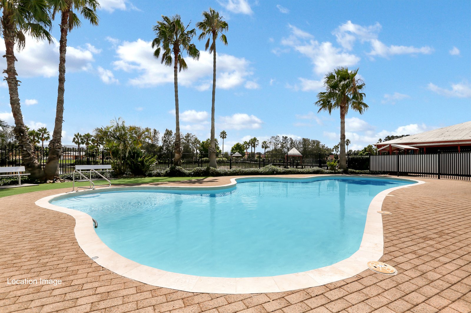37 Sanderson Road KANAHOOKA 12
