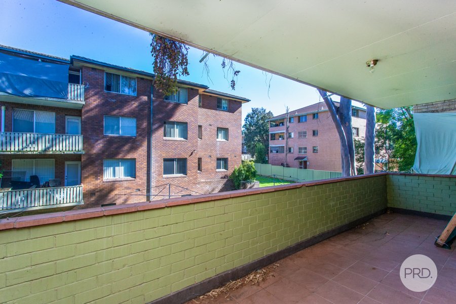 3/7 Santley Cres  Kingswood 5