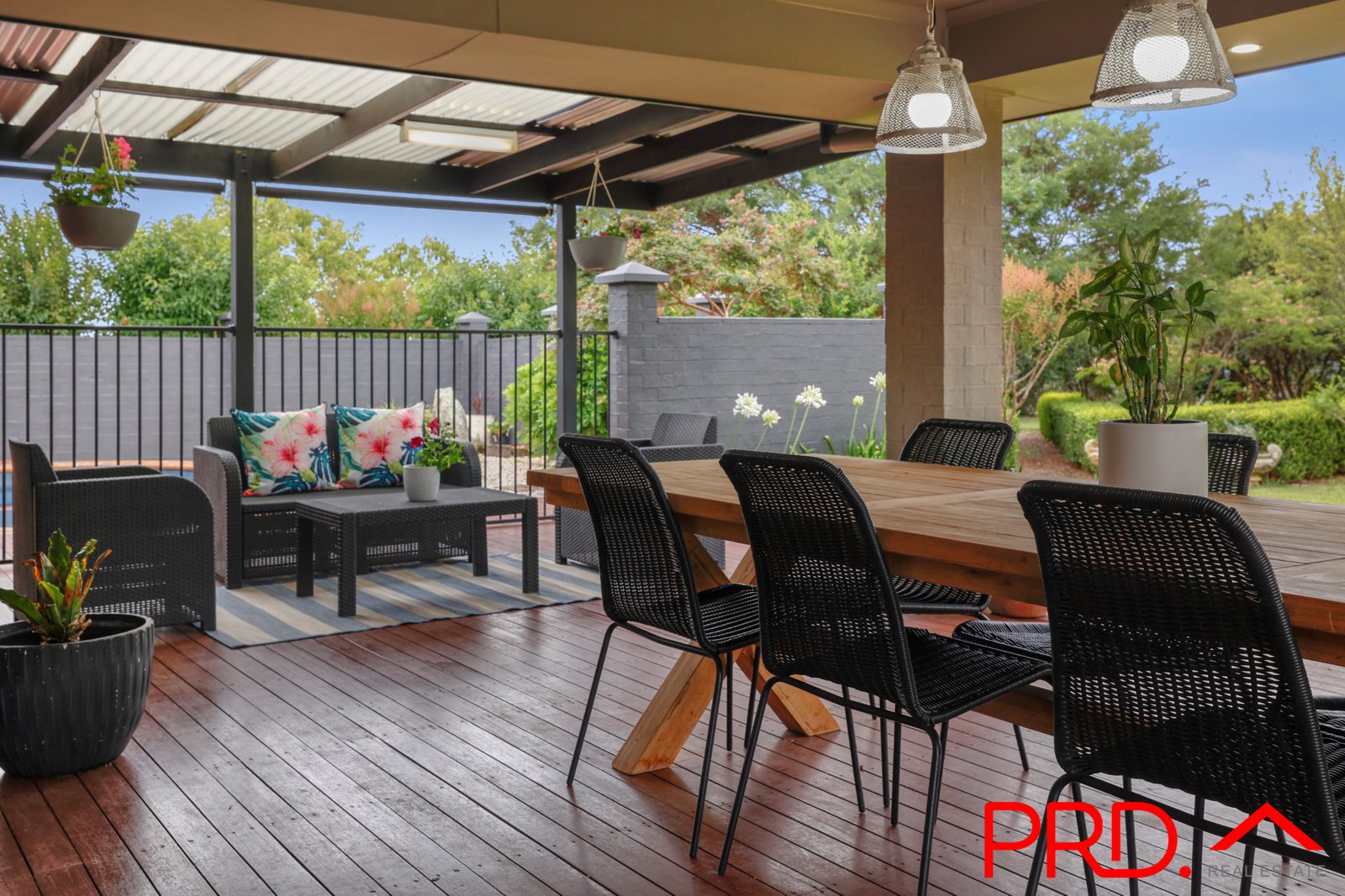 37 Sequoia Drive TAMWORTH 8