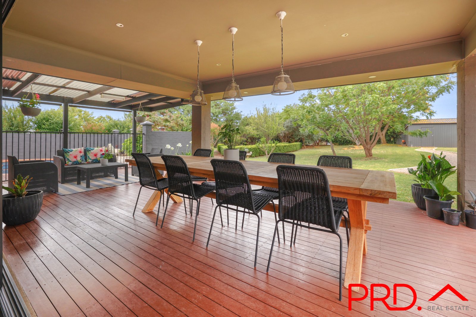 37 Sequoia Drive TAMWORTH 9