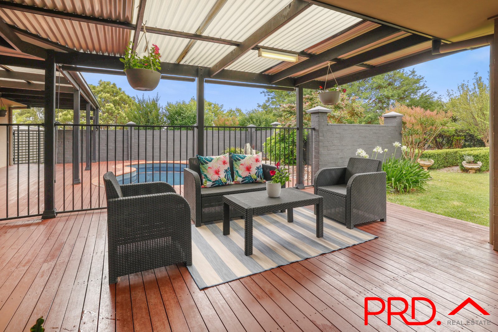 37 Sequoia Drive TAMWORTH 10
