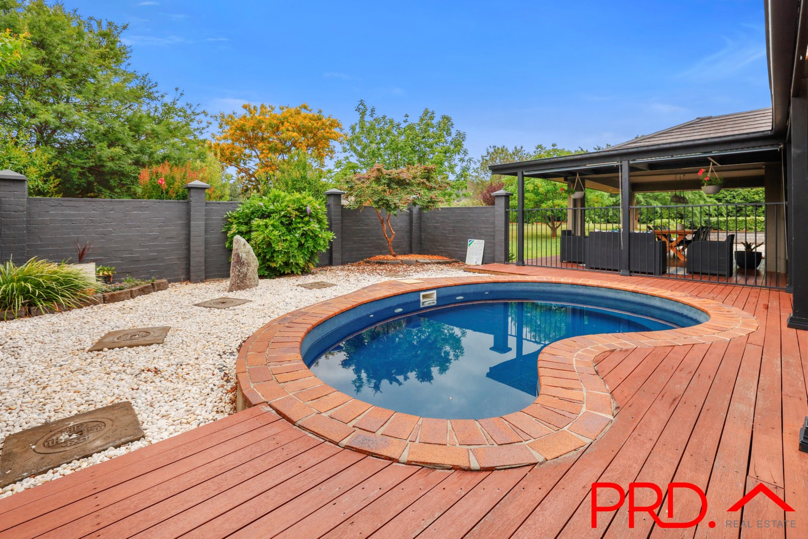 37 Sequoia Drive TAMWORTH 11