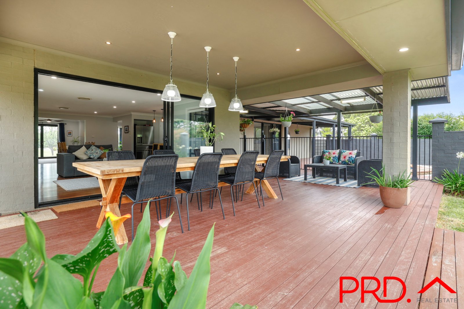 37 Sequoia Drive TAMWORTH 12