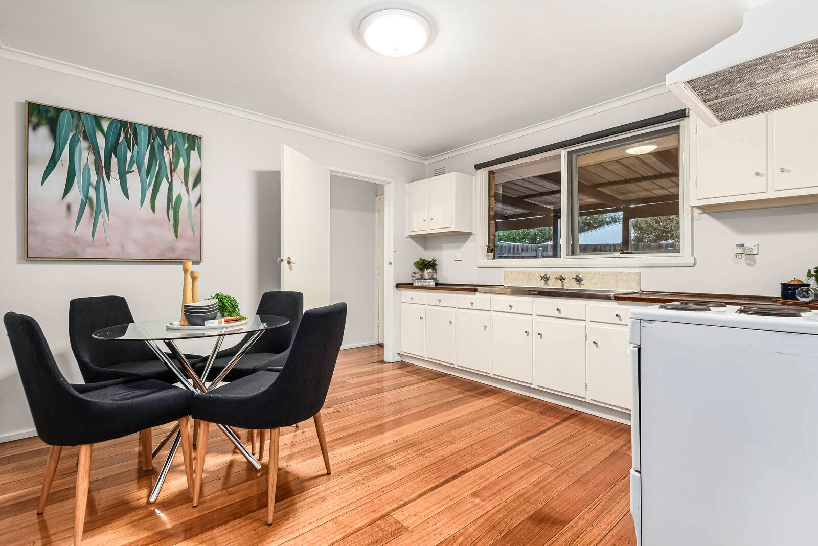 Real Estate and Property in 37 Sevenoaks Avenue, Croydon, VIC