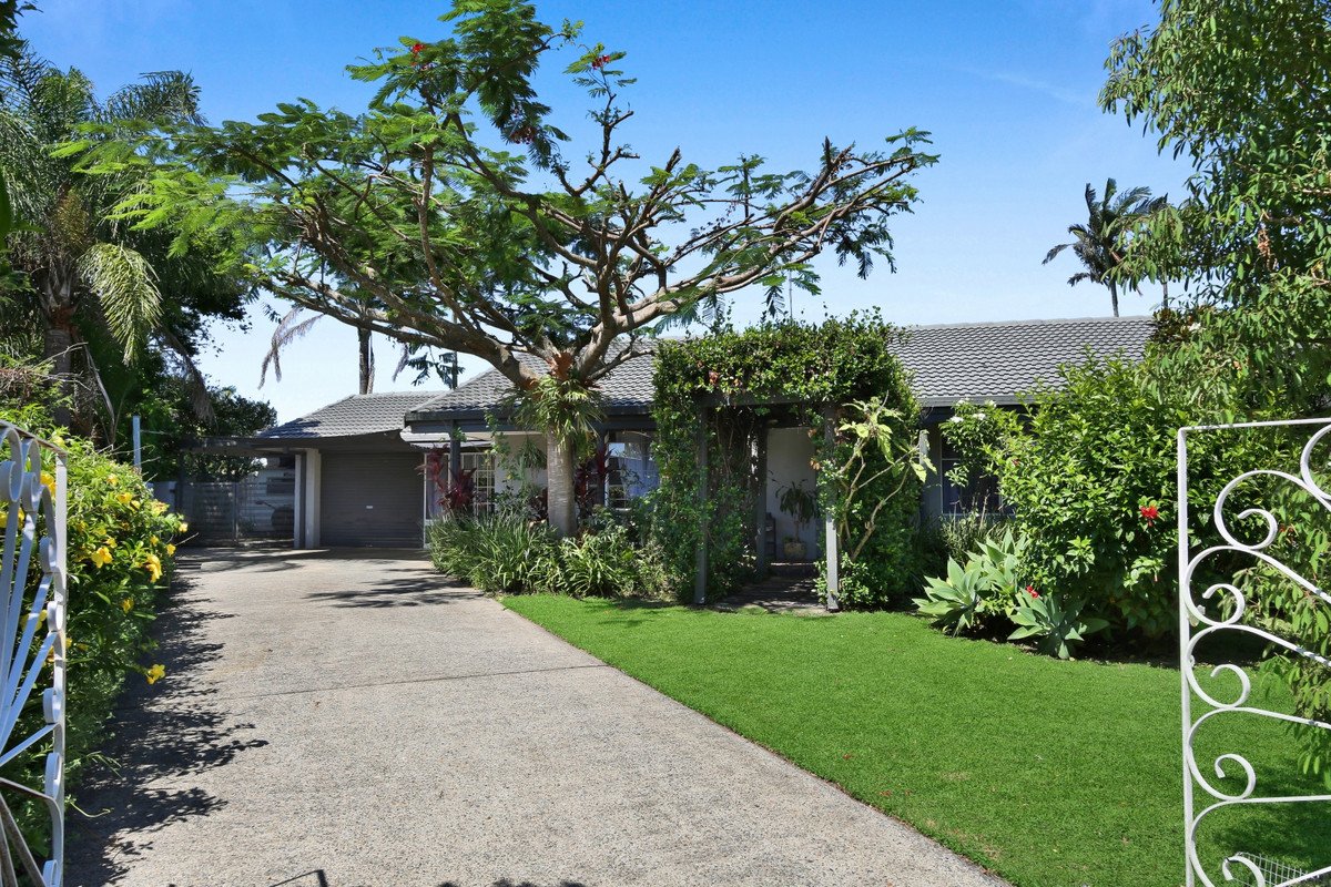 37 Spindle Street Palm Beach 20