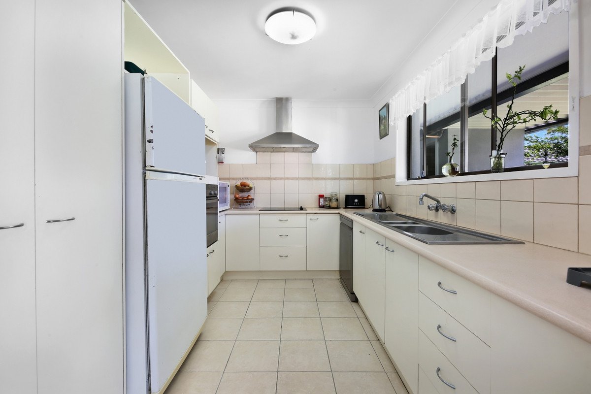 37 Spindle Street Palm Beach 4