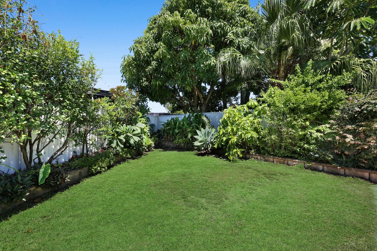 37 Spindle Street Palm Beach 18