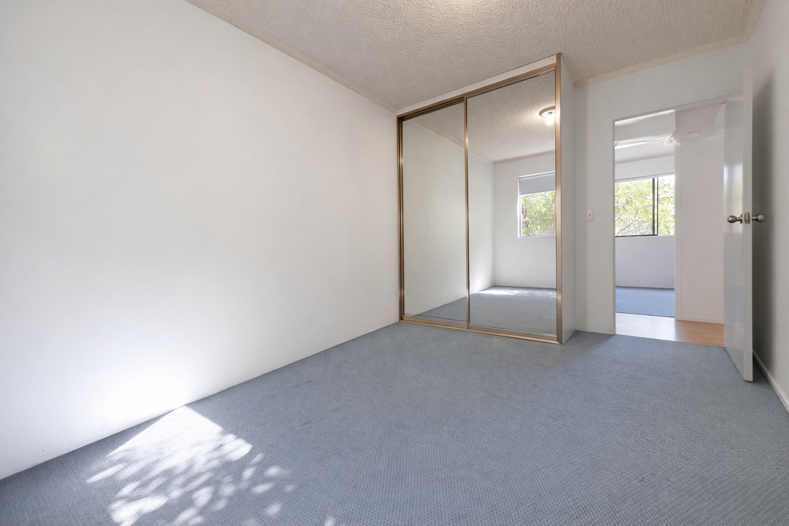 3/7 Staff Street WOLLONGONG 5