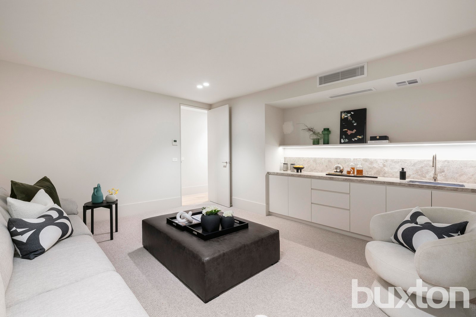 Gallery: 37 Stoke Avenue