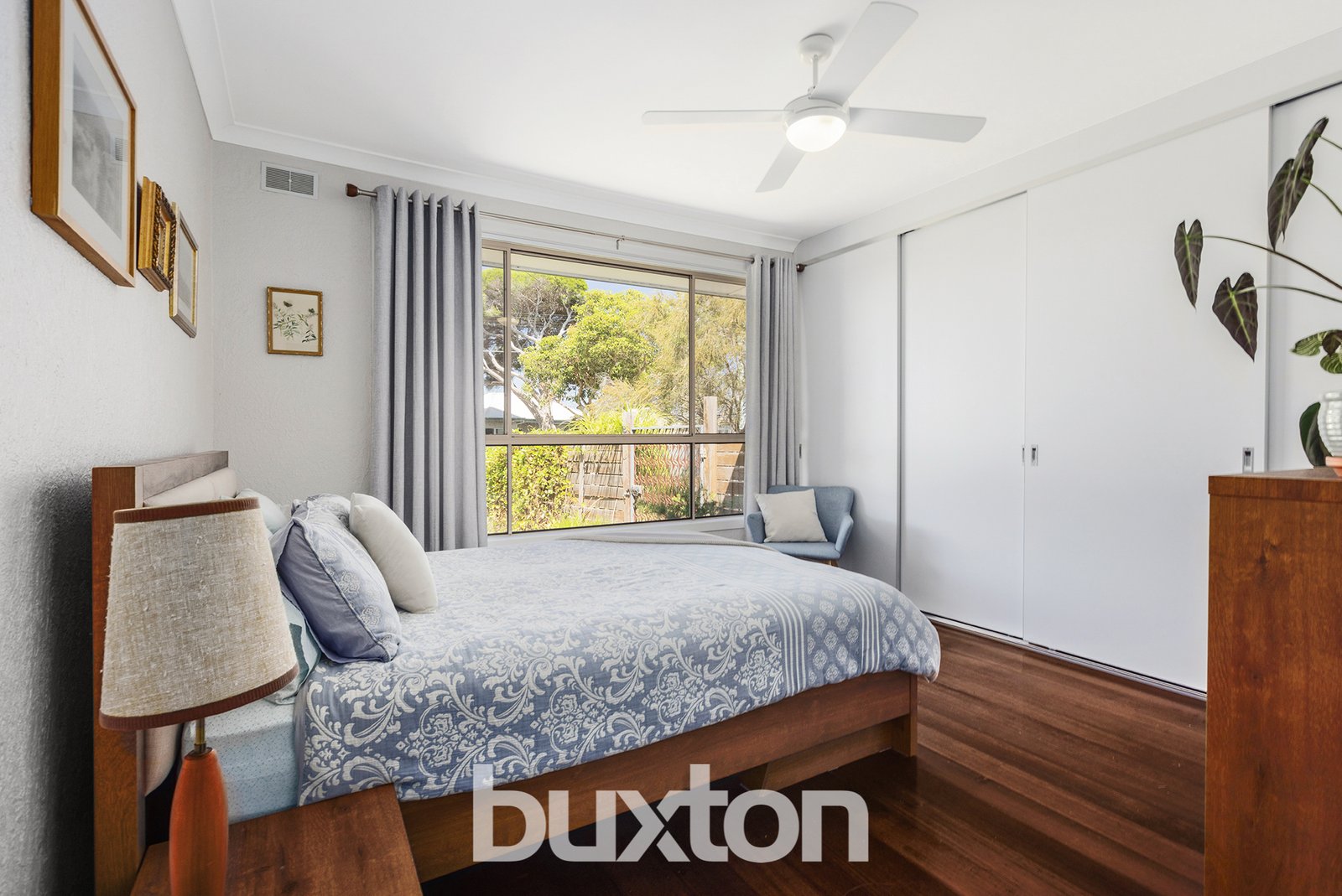 Gallery: 37 Swanpool Avenue