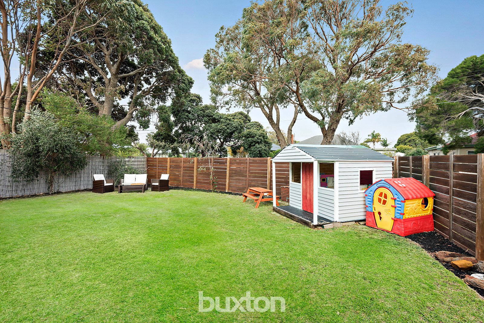 Gallery: 37 Swanpool Avenue
