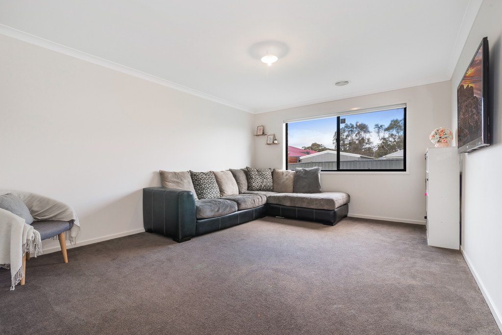 37 Swanson Boulevard STRATHFIELDSAYE 4