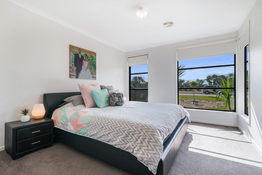 37 Swanson Boulevard STRATHFIELDSAYE 5