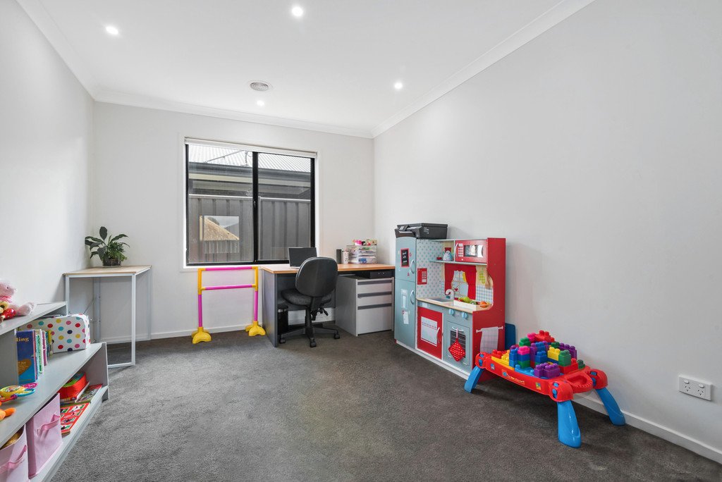 37 Swanson Boulevard STRATHFIELDSAYE 7