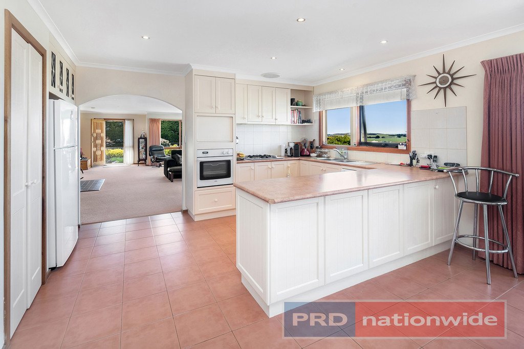 37 Tansey Court TRAWALLA 5