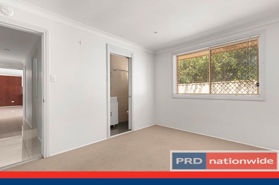3/7 Taronga Street HURSTVILLE 5