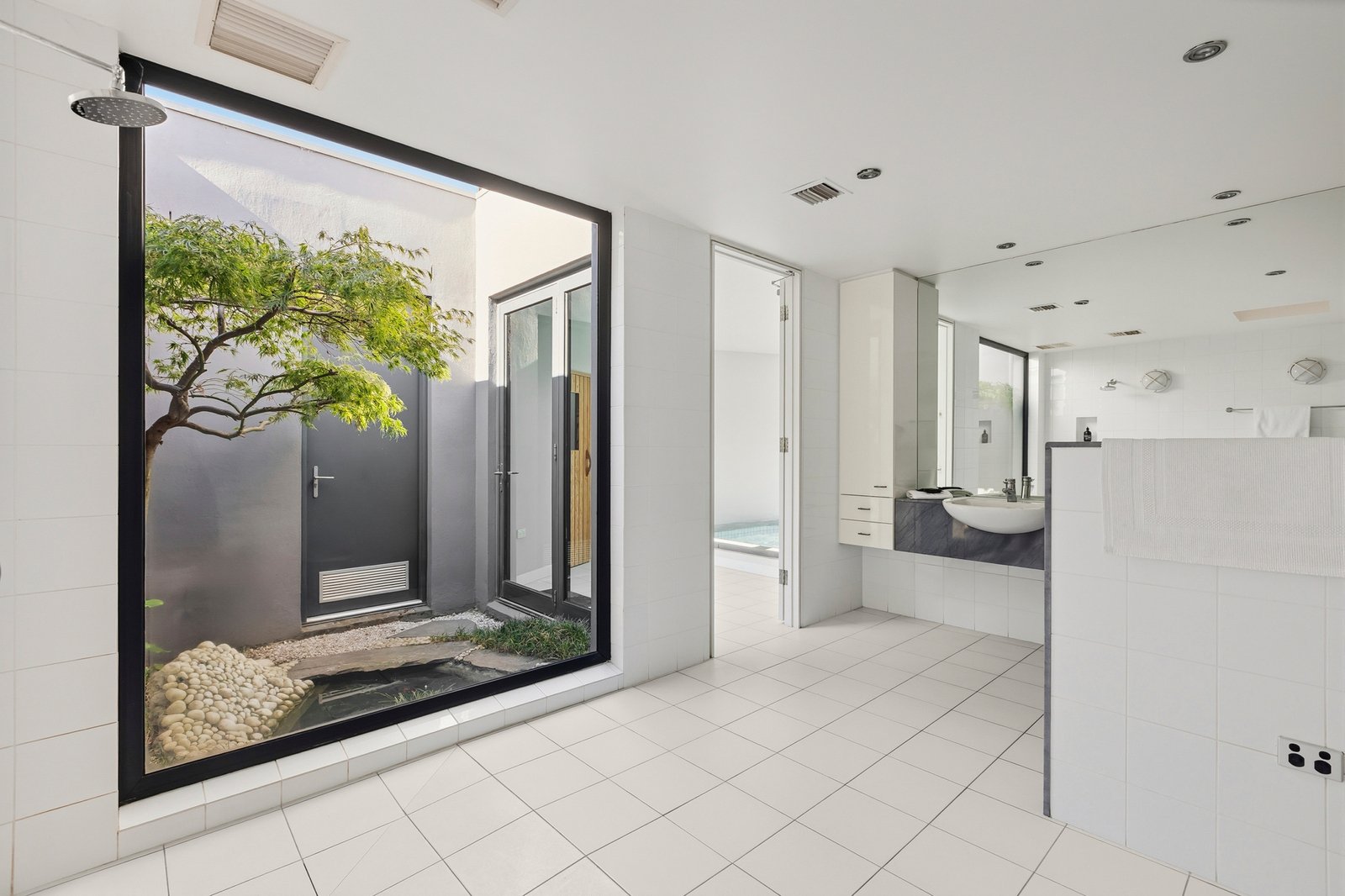 3/7 The Ridge, Canterbury, 3126