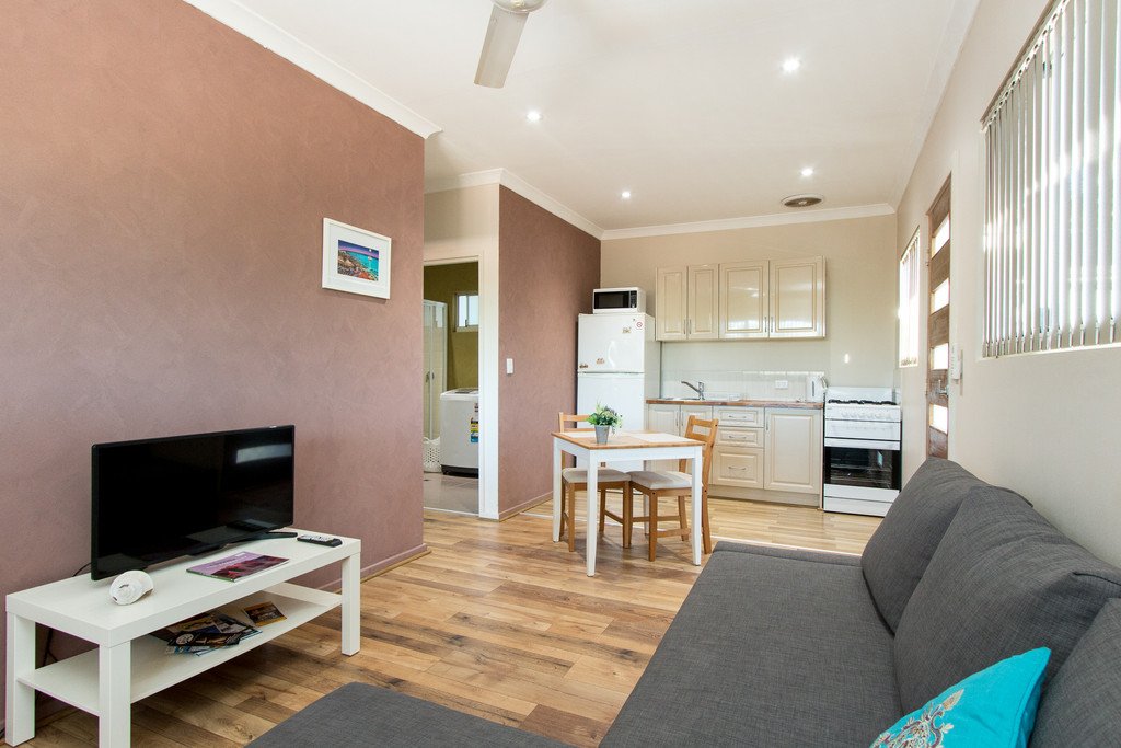 37 Tomarito Crescent BILINGURR 23