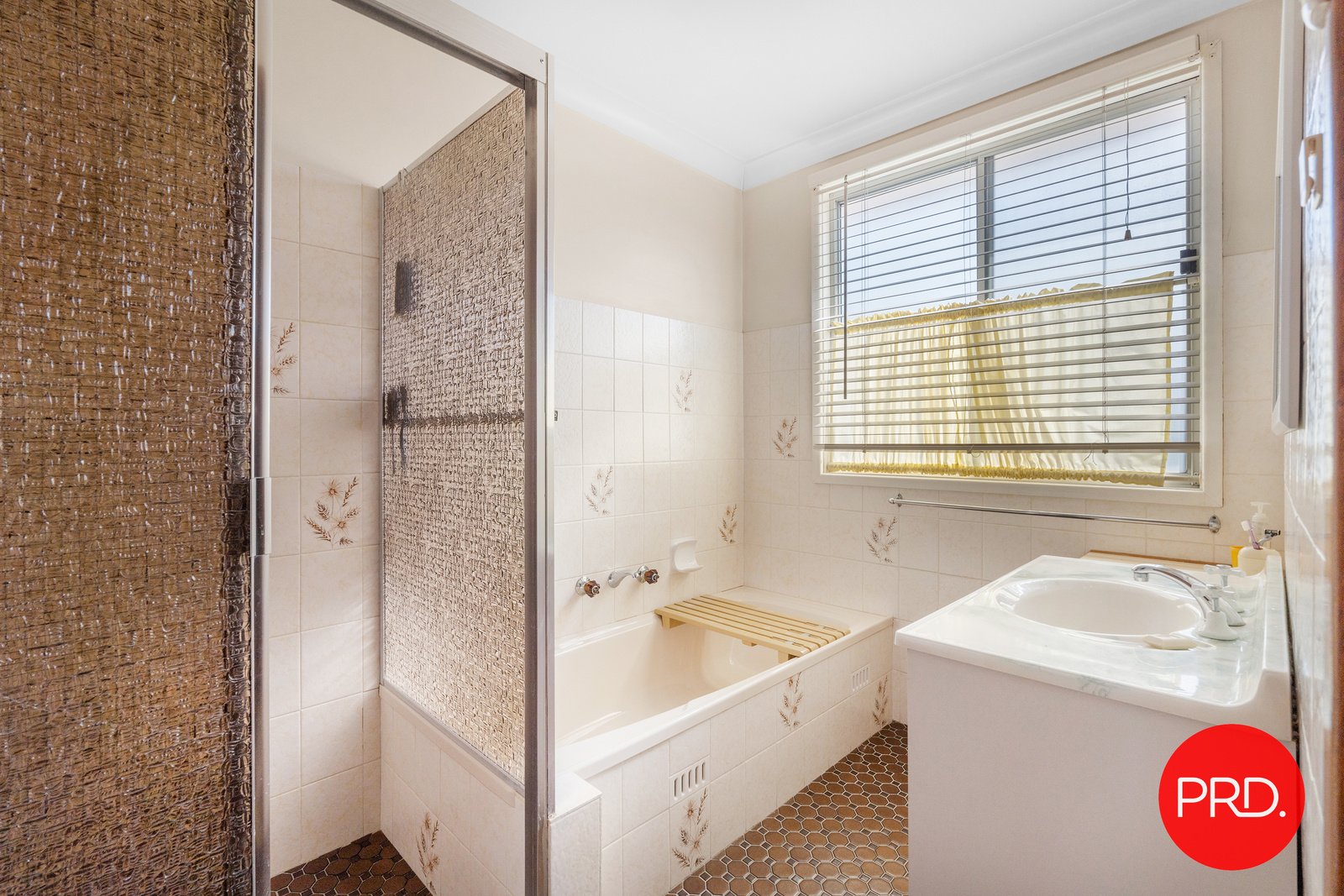 37 Traynor Avenue KOGARAH 10