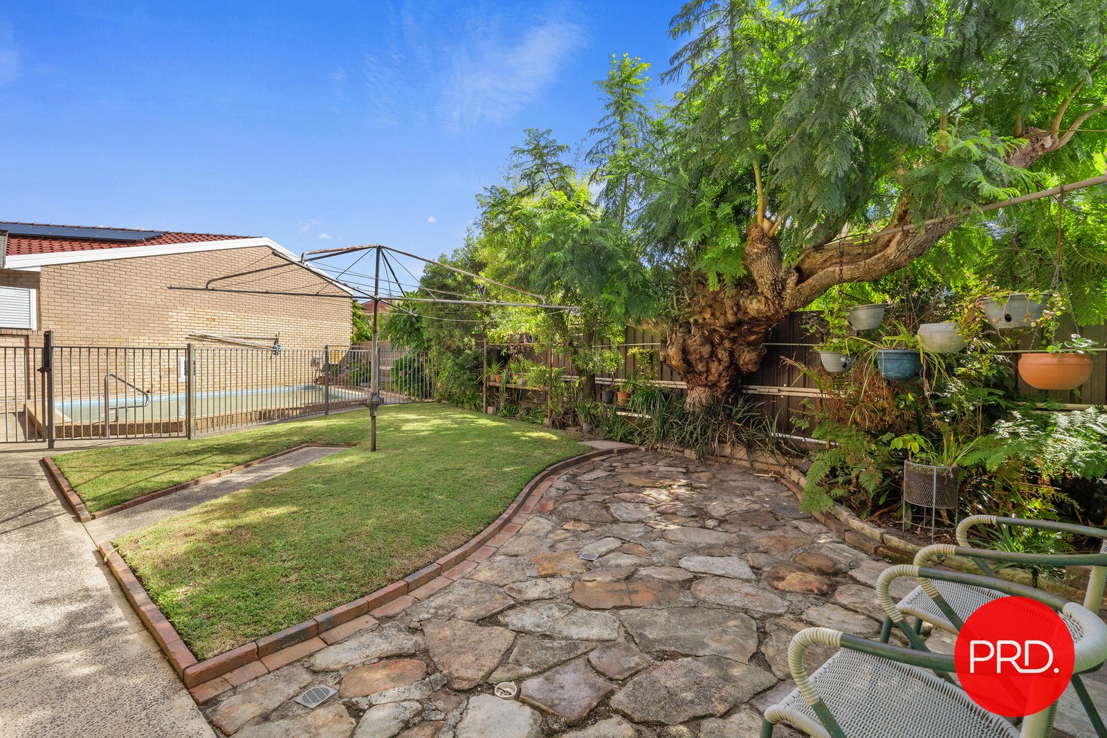 37 Traynor Avenue KOGARAH 11