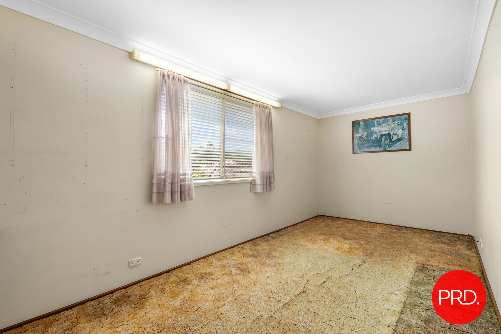 37 Traynor Avenue KOGARAH 12