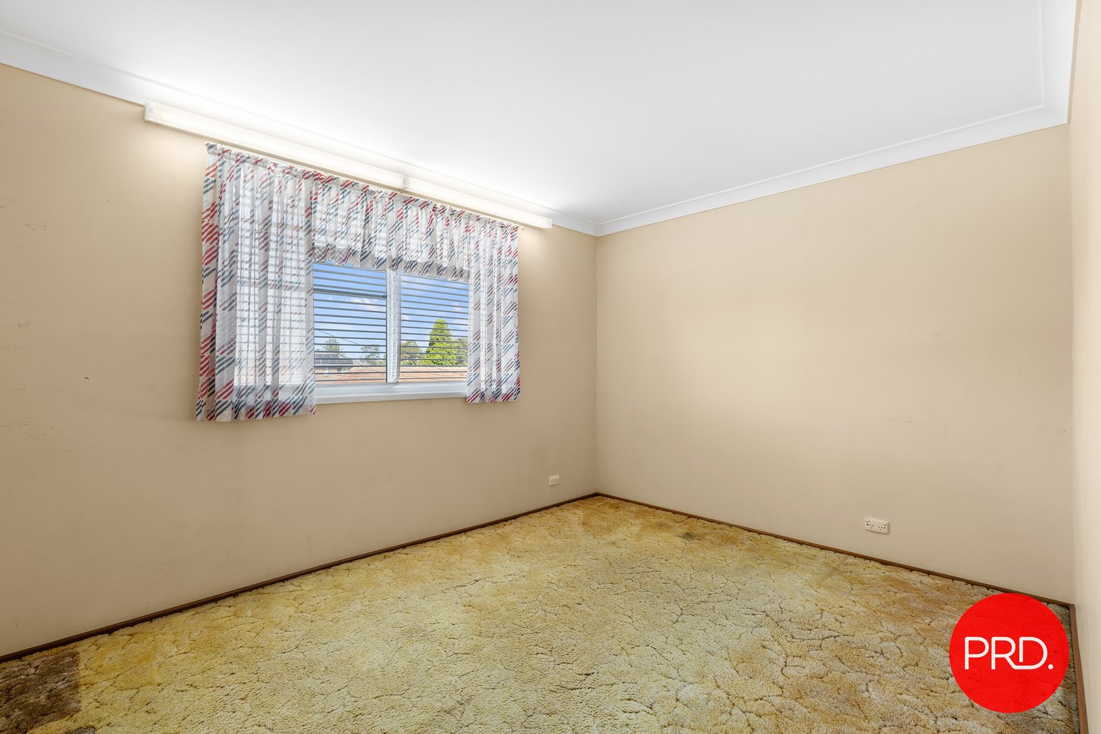 37 Traynor Avenue KOGARAH 15