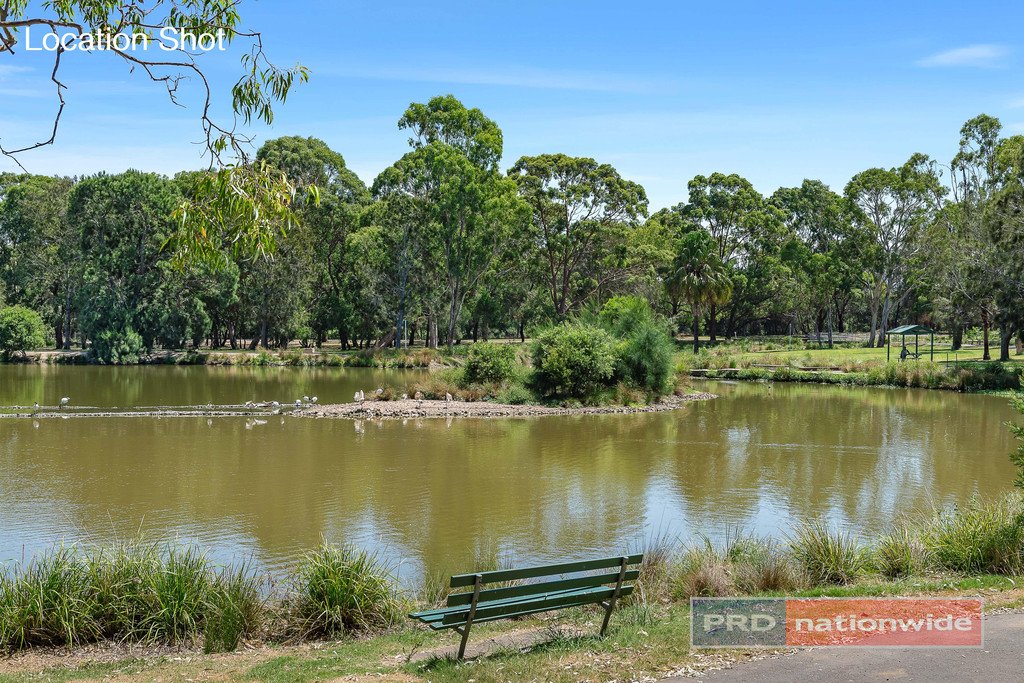 37 Universal Avenue GEORGES HALL 9