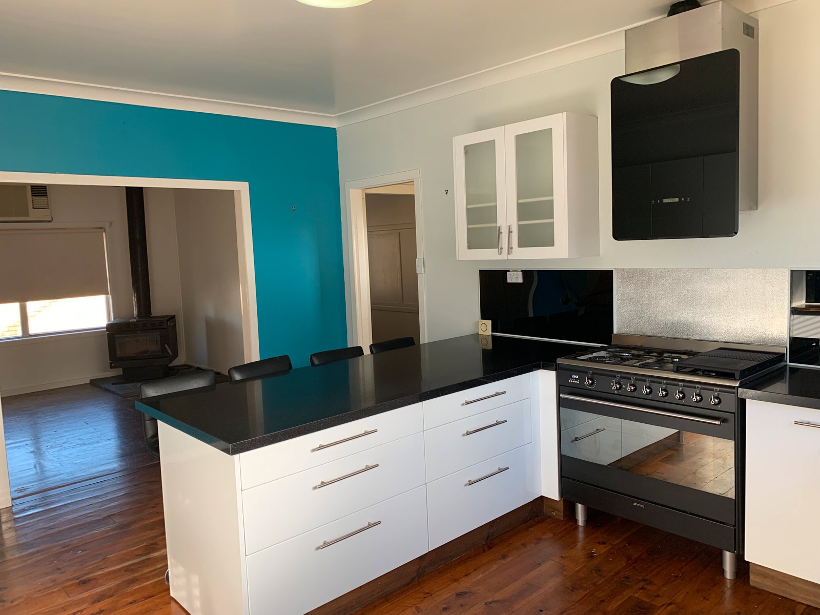 37 Vyner Street TUMUT 2
